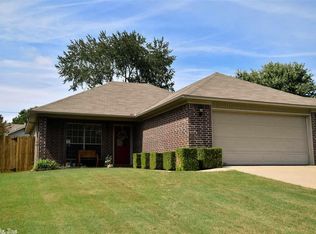 3816 Winterlake Dr, Benton, AR 72015