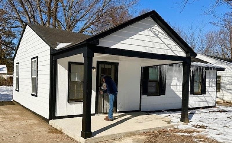 1st image of 1399 Gherald St