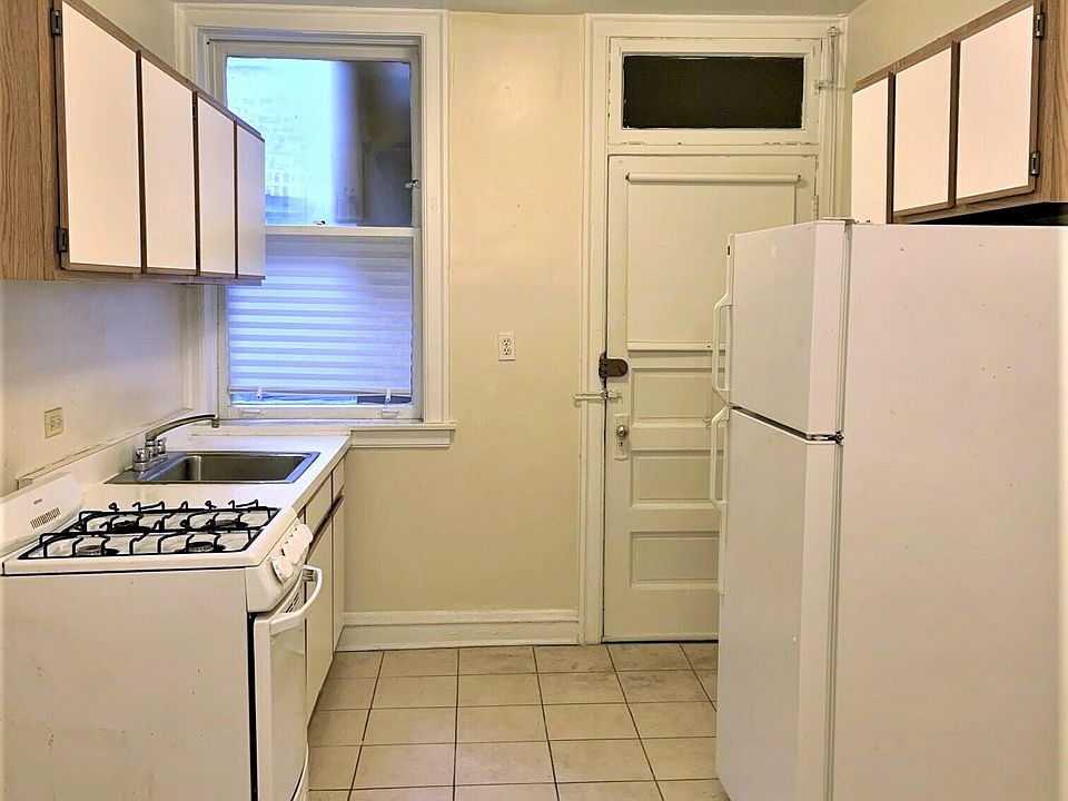 1st image of 1608 W Sunnyside Ave #1K