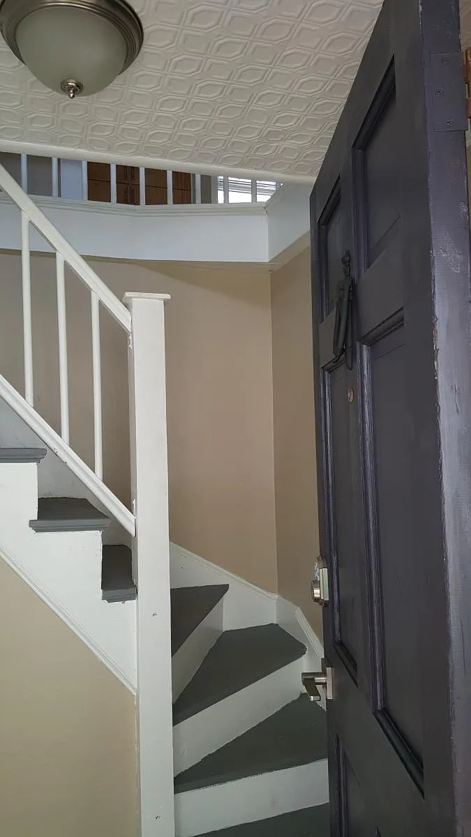 Entryway - 70 Winter St #1