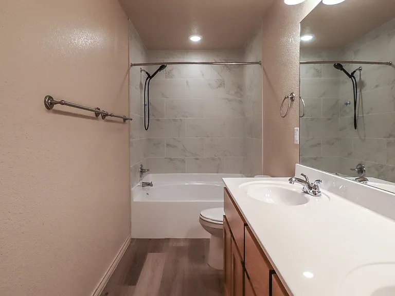 6203 Twistleaf Ln #B — Photo 22