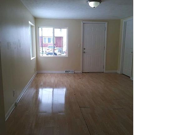3rd image of 721 Willard Ave