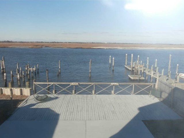 2nd image of 80 Bayside Dr