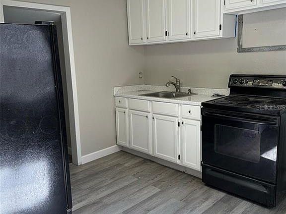 4th image of 1219 W 8TH STREET