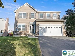 17 Stonecreek Ct, Palmer Twp, PA 18045