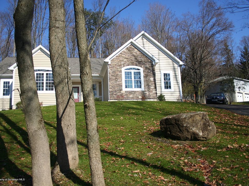 2nd image of 99 Hilltop Rd #L-2