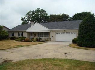 425 Manor Rd, Windsor, PA 17366