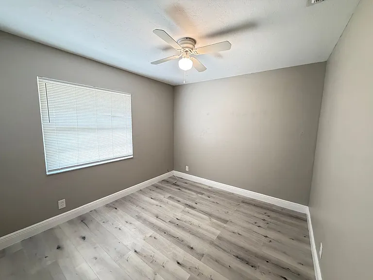 2055 NW 43rd St #1 — Photo 9