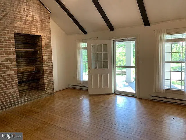 2 bed, 1.0 bath, 1000 sqft, $2,000 — Photo 3