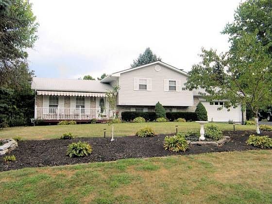 1st image of 8790 Ashbrook Dr