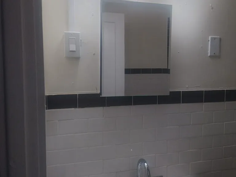 8 Cozy Ave #1 — Photo 16