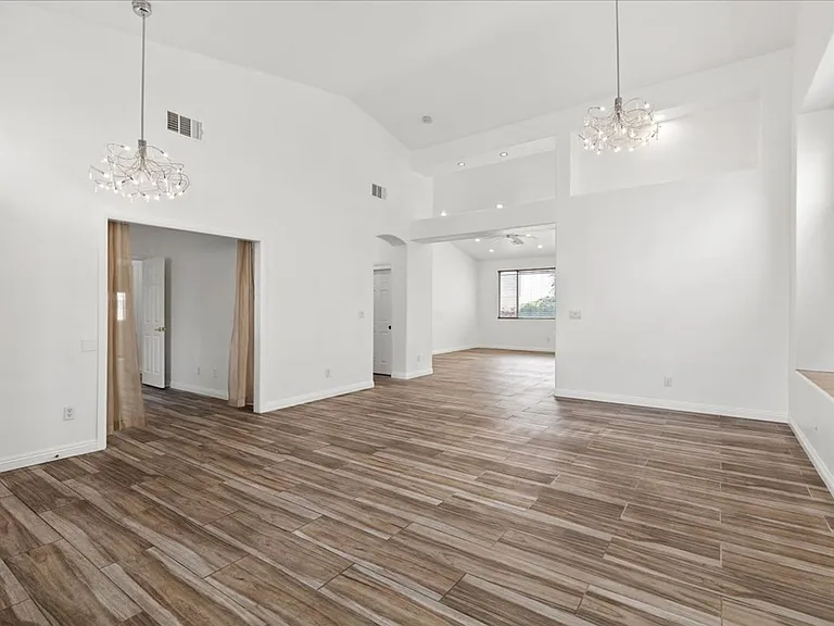 9705 Park Brook Ave — Photo 5