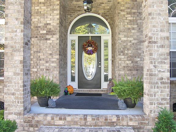 4th image of 15 Creek Ct
