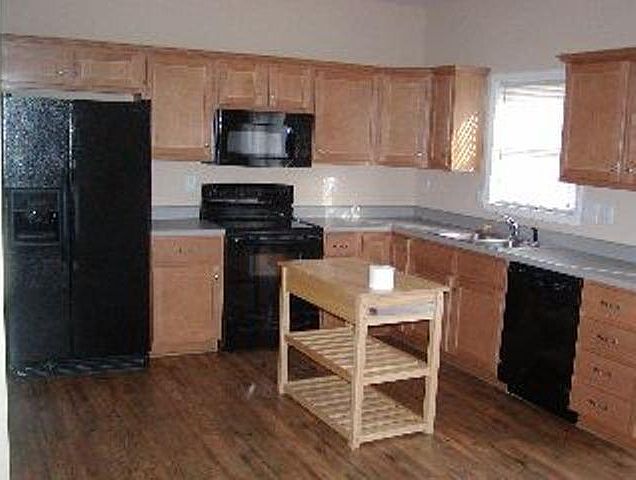 2nd image of 2009 Lakeside Dr Unit 116