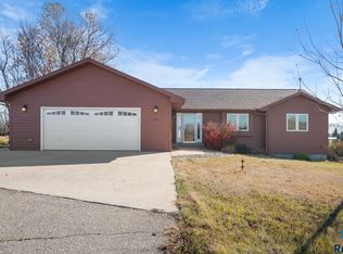 116 Lake Ridge Dr, Wentworth, SD 57075