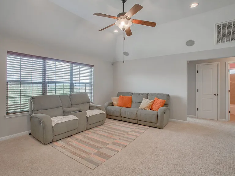 12221 Montclair Bnd — Photo 25