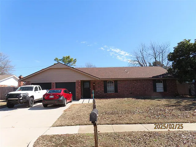 2321 Houston Ave