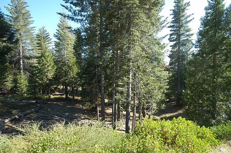 2nd image of 42554 Tourmaline Ln