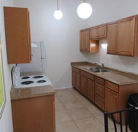 5th image of 3306 42nd St W #31
