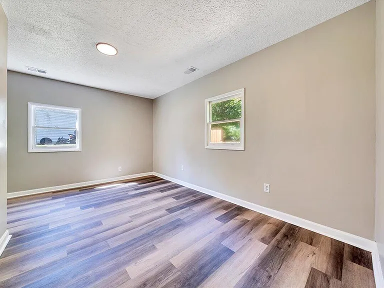 231 Jordan St — Photo 11