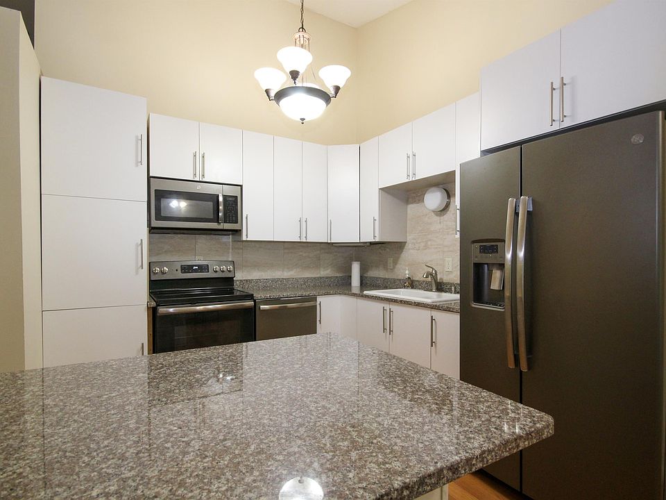 14256 Chestnut Dr, Eden Prairie, MN 55347 Zillow