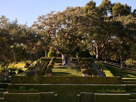 5th image of 2910 Sycamore Canyon Rd