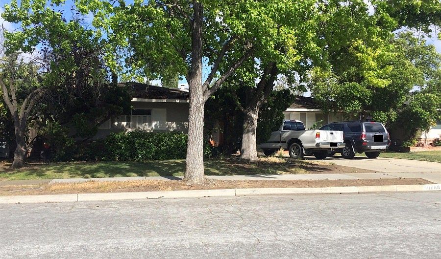 1st image of 10688 Farallone Dr