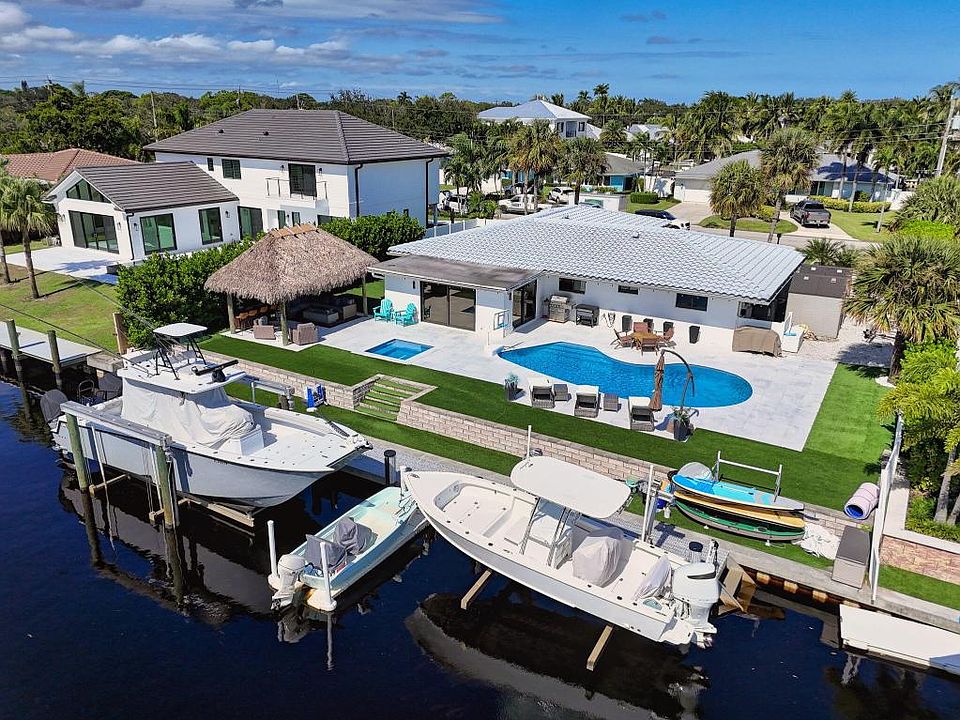 1st image of 12 Leeward Cir