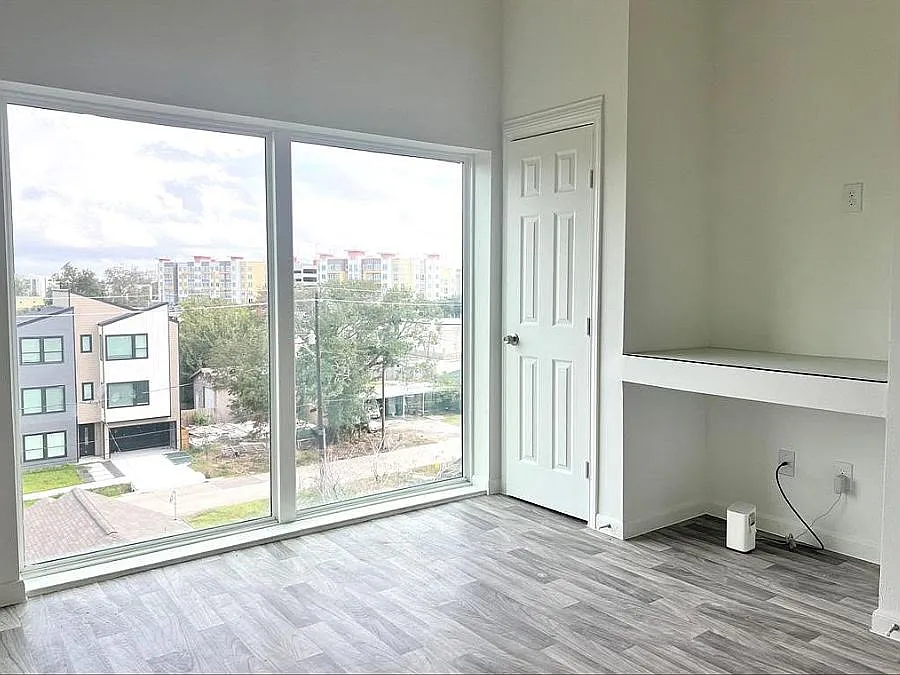 3477 Reeves St — Photo 1