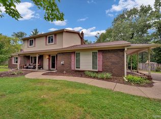 4295 McKeachie Rd, White Lake, MI 48383
