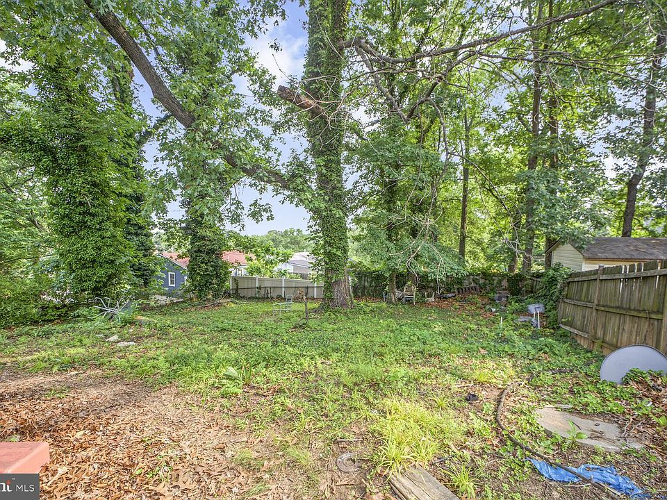 2nd image of 5610 Gallatin Pl