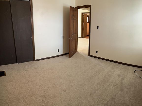5th image of 213 N 2nd St Unit 2