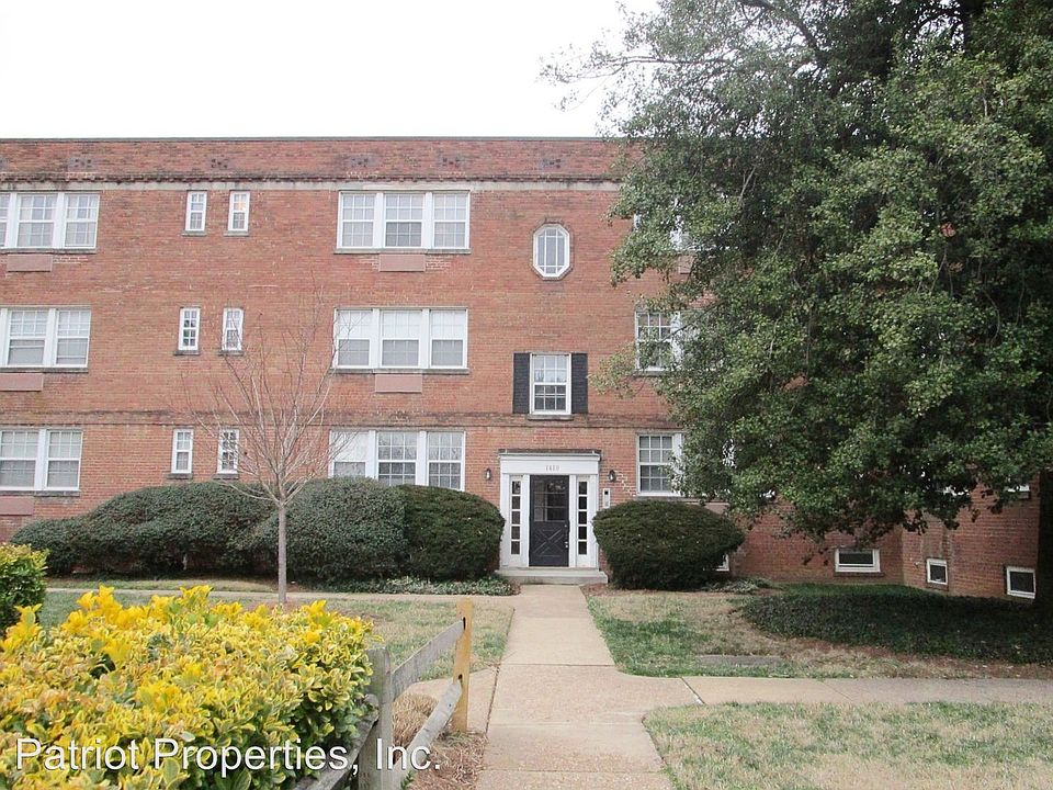 1st image of 1810 W Abingdon Dr APT 301