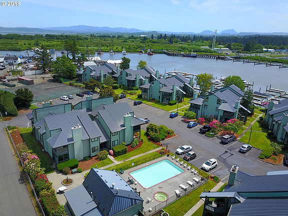 2nd image of 331 NE Skipanon Dr Unit 331