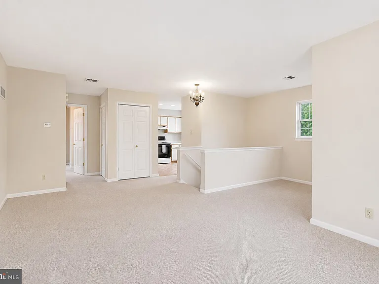 700 Bradford Ter #184 — Photo 4