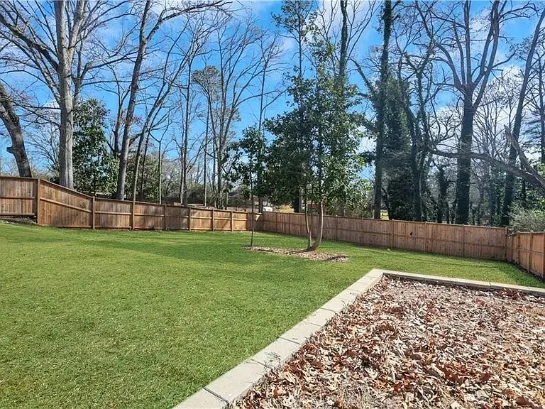 1770 Crestridge Dr SE — Photo 32