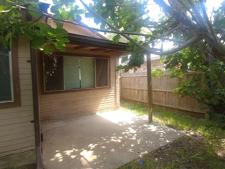 8131 Forest Dawn — Photo 11