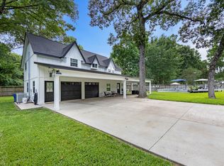 819 Sentinel Oaks, Pinehurst, TX 77362