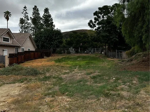 10 N Chestnut St #9, Lake Elsinore, CA 92530