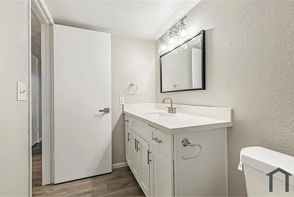 407 N Williams — Photo 23