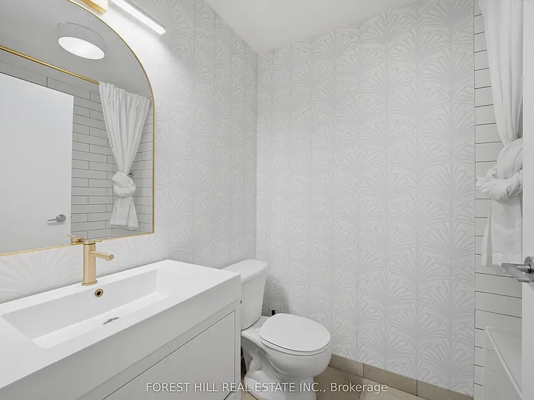 233 Carlaw Ave #804 — Photo 33