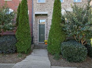 614 Village Ln UNIT 4, Roswell, GA 30075