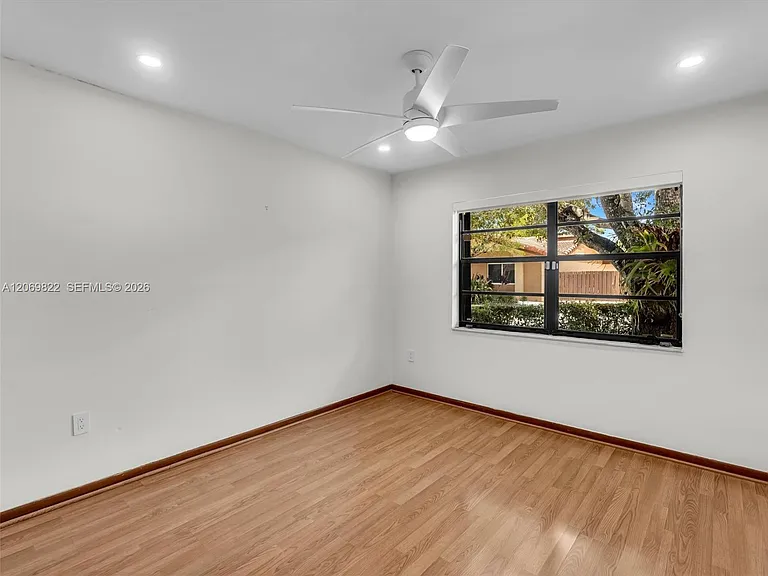 7457 SW 112th Pl — Photo 11