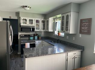 1431 Hilltop Dr, Grand Blanc, MI