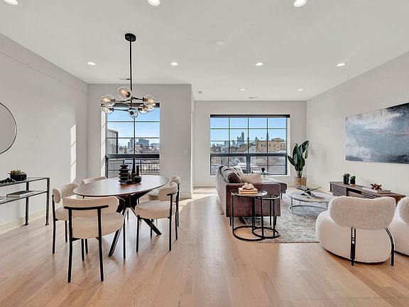 2nd image of 1232 N Bosworth Ave #401