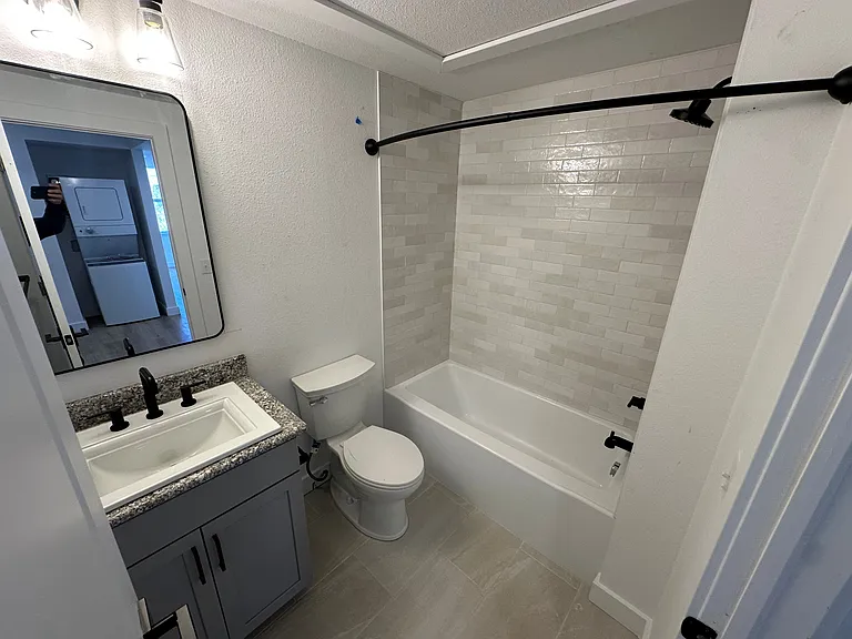 201 Terry St #203 — Photo 5