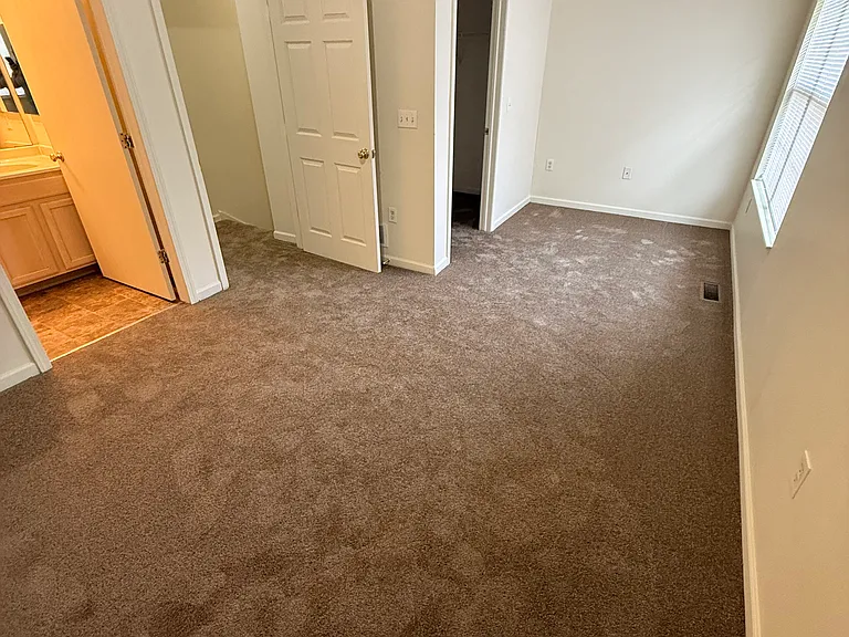 Rosewood Riverside — Photo 17