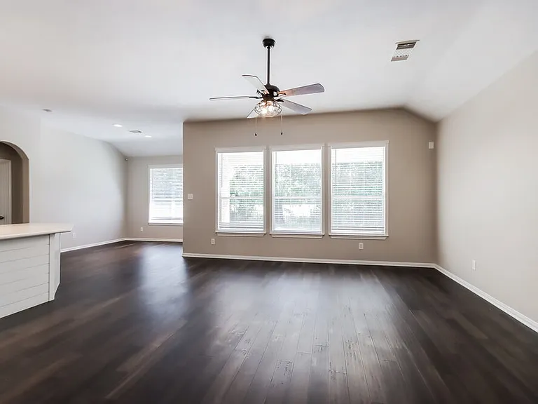 25589 Oakhurst Forest Dr — Photo 3