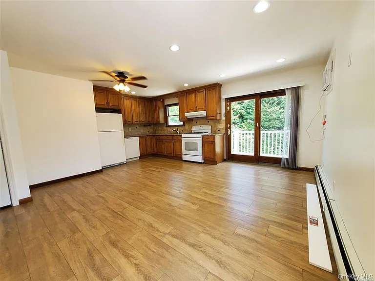 123 Maple Ave — Photo 3