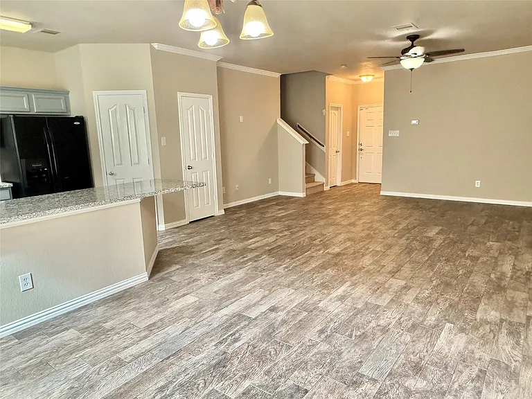13107 Lawsons Creek Ln — Photo 4